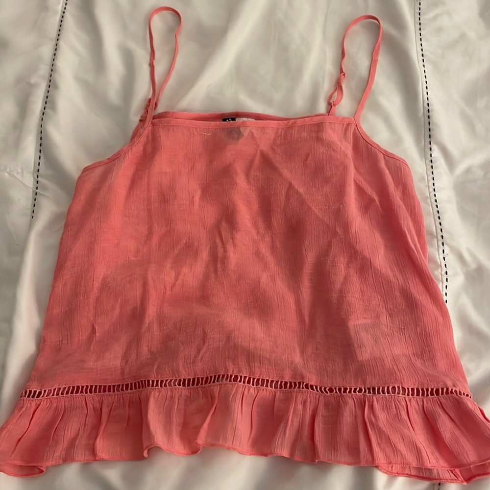 Pink tank top